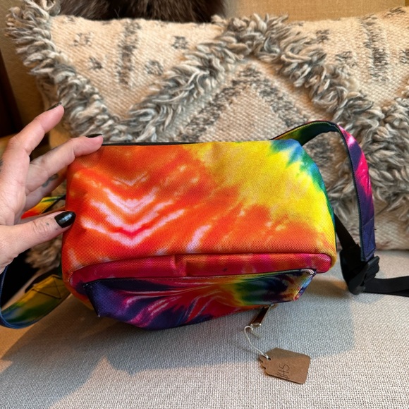 mini hershcel back pack rainbow tie-dye - Picture 7 of 10